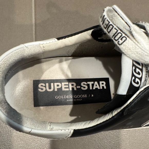 Golden Goose Super Star Low Top Sneaker - Picture 13 of 13